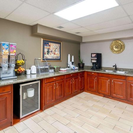 Super 8 By Wyndham Shepherdsville - Louisville South I65 Ngoại thất bức ảnh