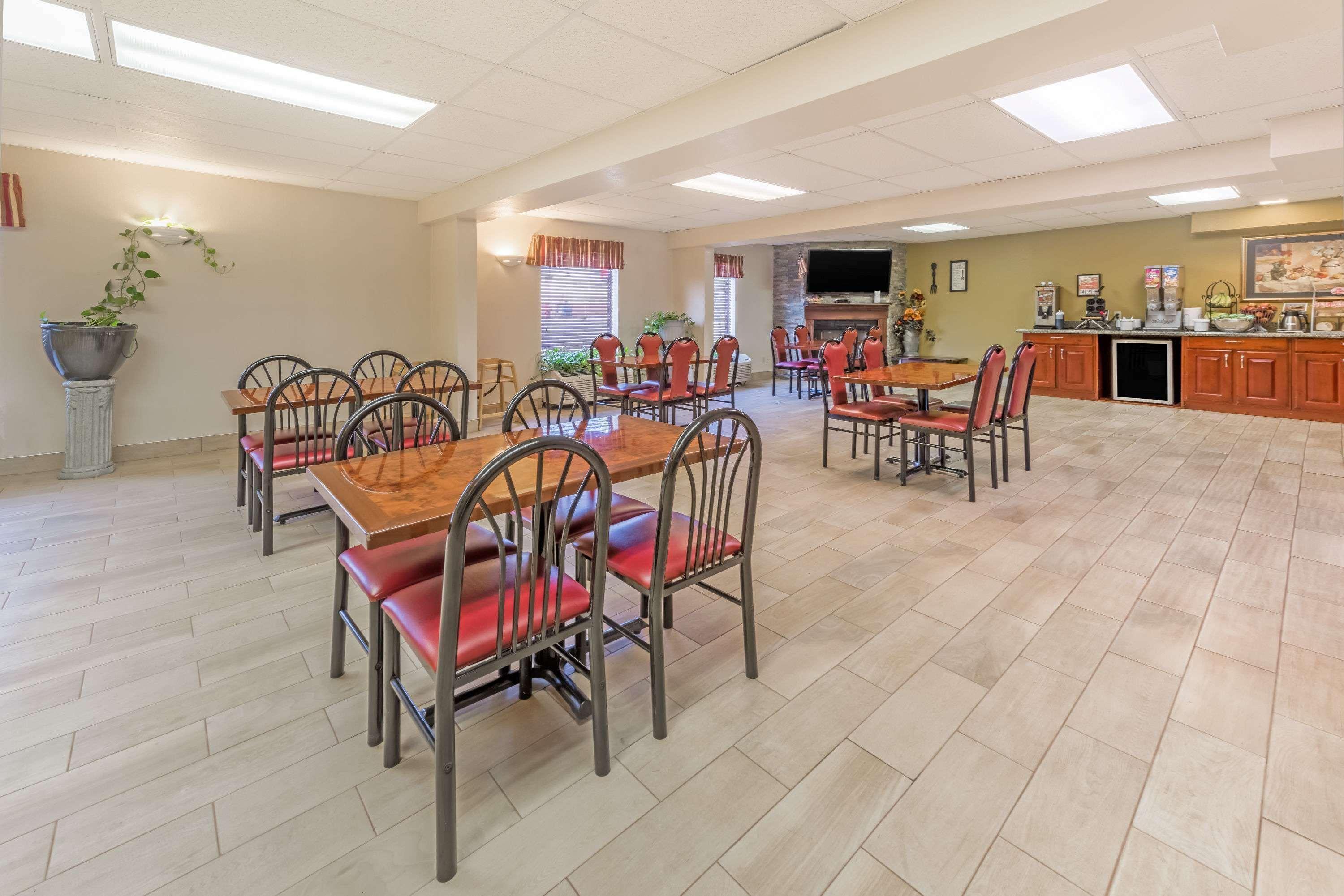 Super 8 By Wyndham Shepherdsville - Louisville South I65 Ngoại thất bức ảnh