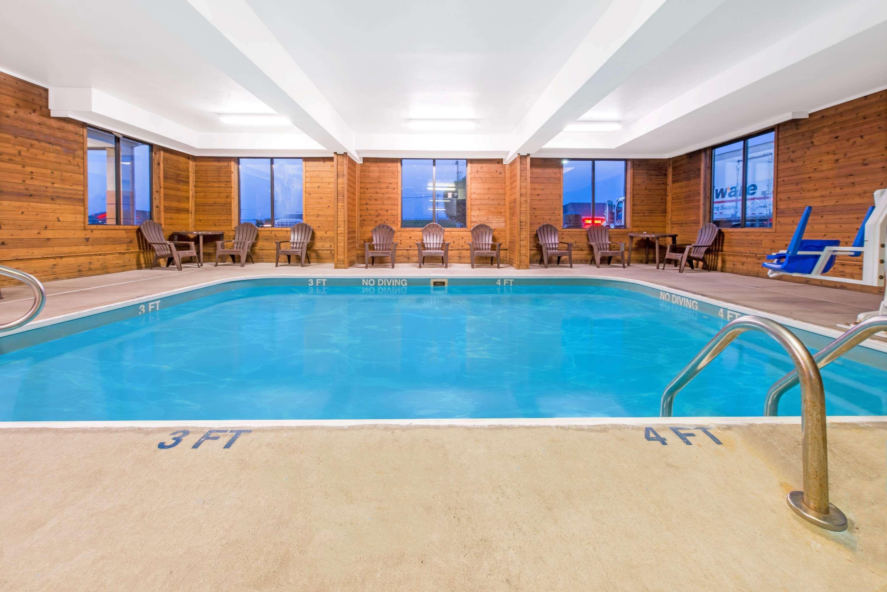 Super 8 By Wyndham Shepherdsville - Louisville South I65 Ngoại thất bức ảnh