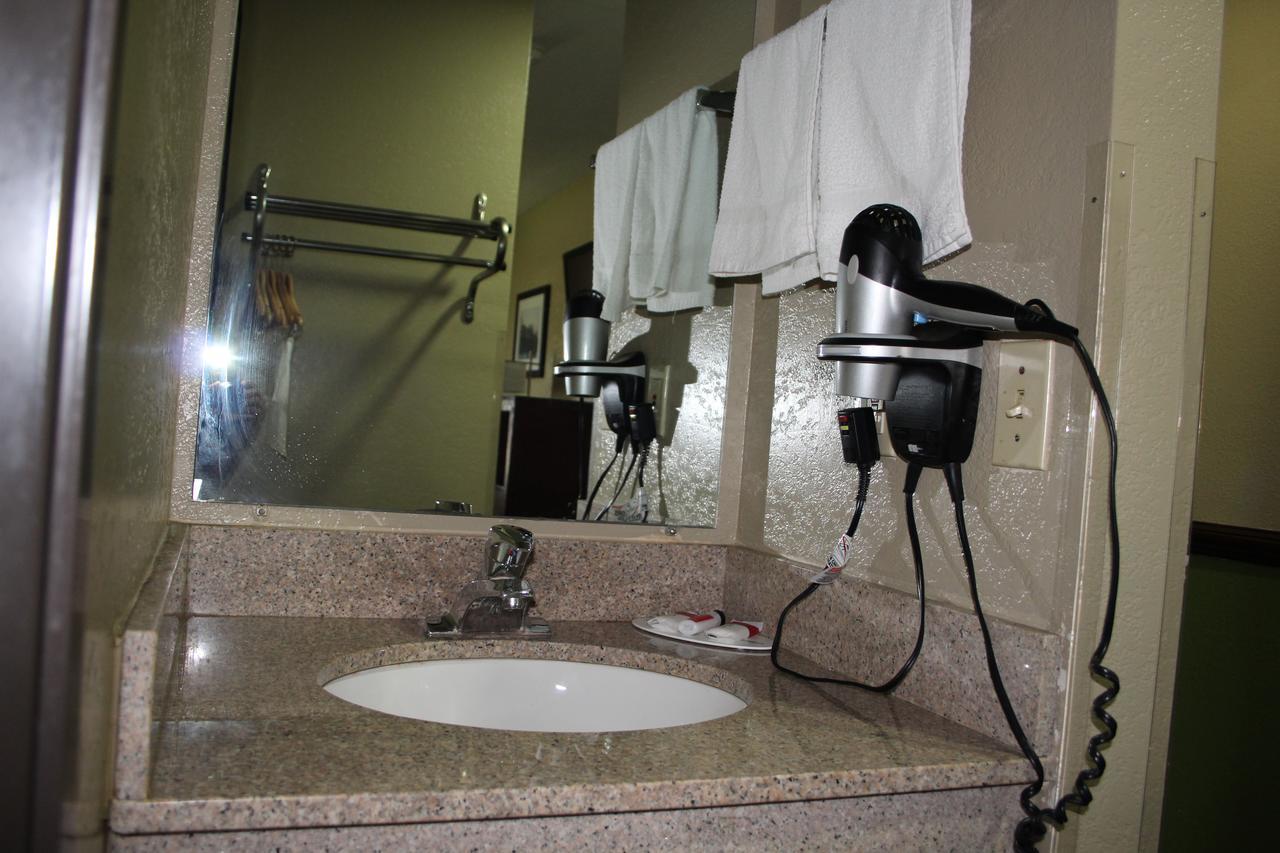 Super 8 By Wyndham Shepherdsville - Louisville South I65 Ngoại thất bức ảnh